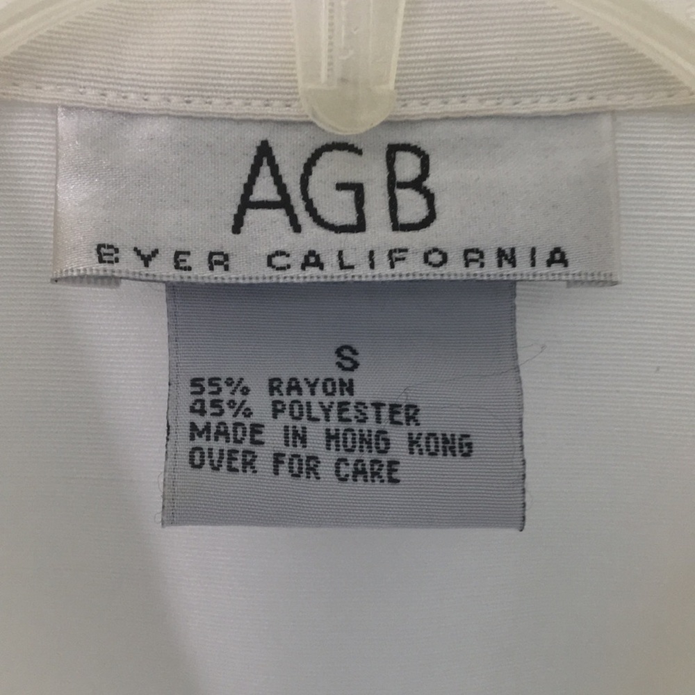 3/$25 Short sleeve jacket - Picture 3 of 4